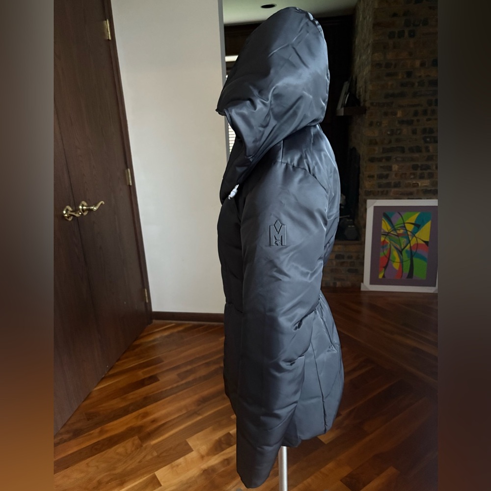 Mackage
Alana Tech Water Repellent 750 Fill Power Down Jacket, NEW - Picture 11 of 12